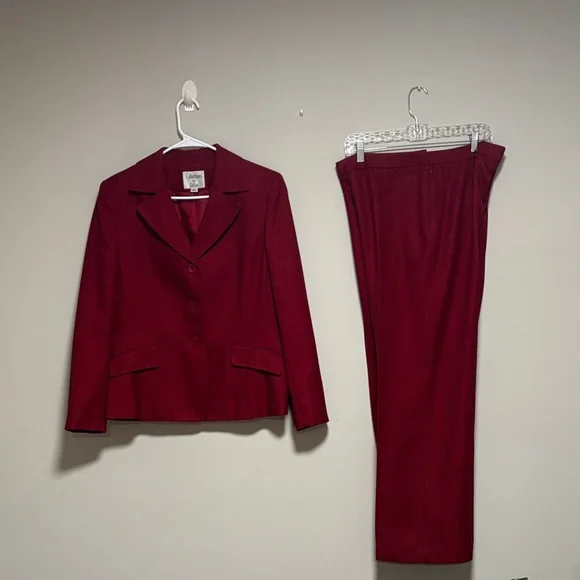 Collections for Le Suit Burgundy Suit Set - Picture 5 of 9